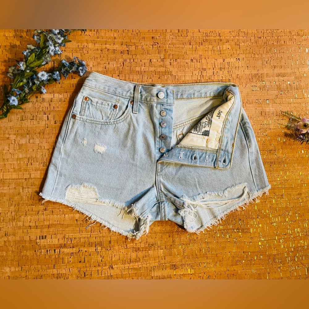 501 LEVI’S Short High Rise